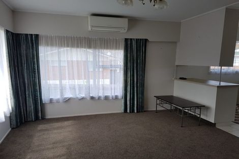 Photo of property in 2/211 Forrest Hill Road, Forrest Hill, Auckland, 0620