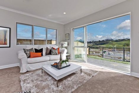 Photo of property in 25 Turutu Place, Long Bay, Auckland, 0630