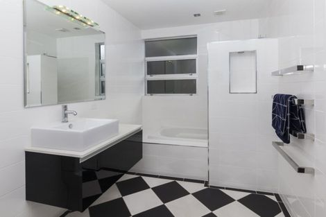 Photo of property in 101 Mount Pleasant Road, Mount Pleasant, Christchurch, 8081