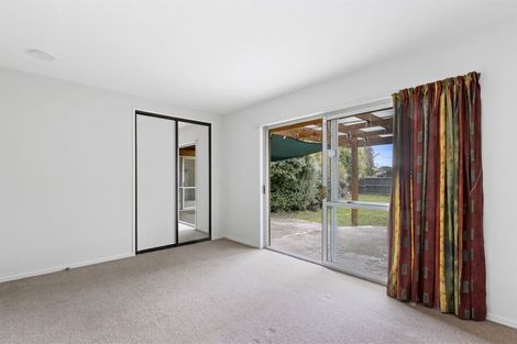 Photo of property in 52 Woodend Road, Woodend, 7610