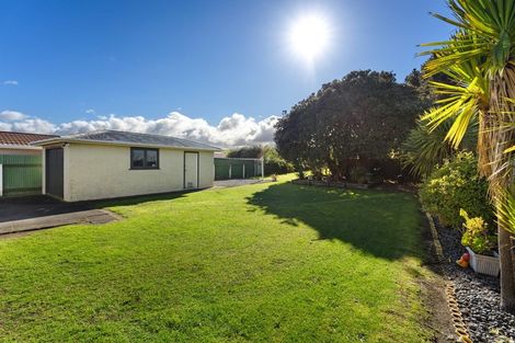 Photo of property in 50 Polson Street, Castlecliff, Whanganui, 4501