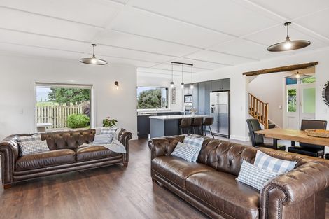 Photo of property in 225 Te Horo Hautere Cross Road, Hautere, Otaki, 5582