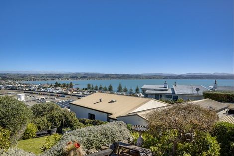 Photo of property in 34 Roslyn Road, Bluff Hill, Napier, 4110