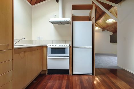 Photo of property in Metro Apartments, 17/220 Thorndon Quay, Pipitea, Wellington, 6011