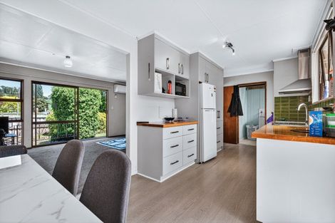 Photo of property in 90 Totara Street, Riccarton, Christchurch, 8041