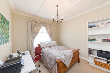 Photo of property in 10 Milverton Avenue, Hokowhitu, Palmerston North, 4410