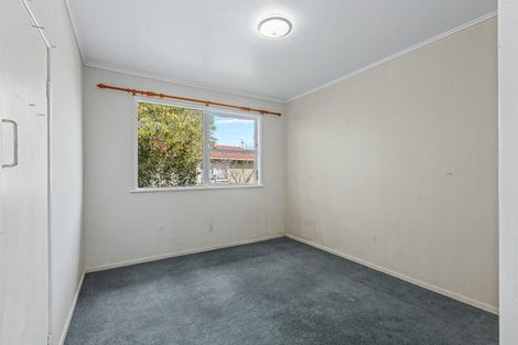 Photo of property in 2 Coburg Street, Henderson, Auckland, 0612