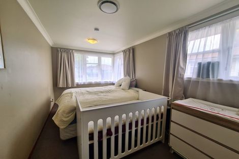 Photo of property in 31 Crewe Crescent, Hokowhitu, Palmerston North, 4410