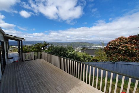 Photo of property in 47 Pokohiwi Road, Normandale, Lower Hutt, 5010