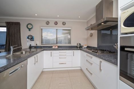 Photo of property in 3 Rawiri Drive, Bell Block, New Plymouth, 4312