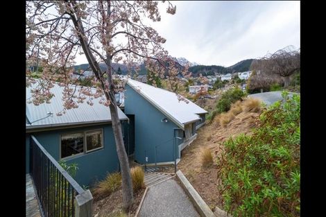 Photo of property in 3 Aspen Grove, Fernhill, Queenstown, 9300