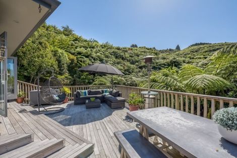 Photo of property in 144a Tirohanga Road, Tirohanga, Lower Hutt, 5010