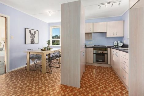 Photo of property in 146 Sievers Grove, Cannons Creek, Porirua, 5024