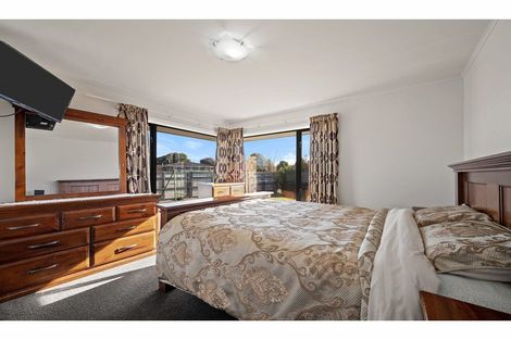 Photo of property in 46 Denise Crescent, Hornby, Christchurch, 8042