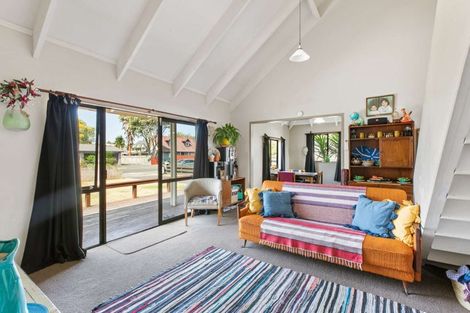 Photo of property in 5 Penrhyn Place, Mount Maunganui, 3116