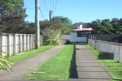 Photo of property in 21 Whitford Avenue, Mount Wellington, Auckland, 1060