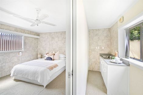 Photo of property in 121 Denise Crescent, Hornby, Christchurch, 8042