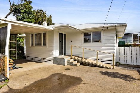 Photo of property in 2 Denby Road, Hawera, 4610