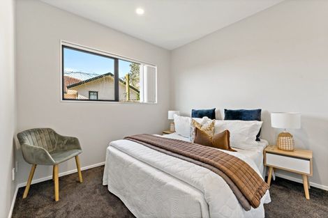 Photo of property in 24b Poinsettia Place, Henderson, Auckland, 0610