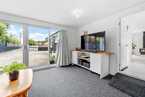 Photo of property in 31 Centreway Road, Orewa, 0931