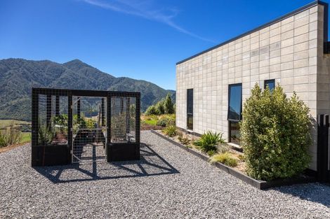 Photo of property in 1424 Queen Charlotte Drive, Linkwater, 7281