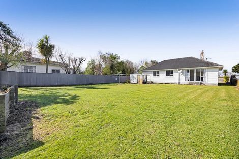 Photo of property in 18 Acourt Street, Hawera, 4610