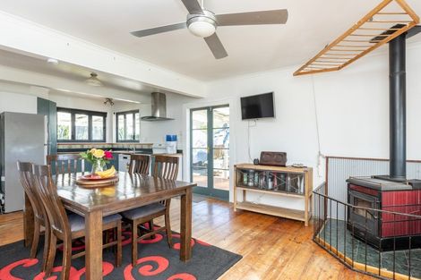 Photo of property in 30 Beach Road, Haumoana, 4102