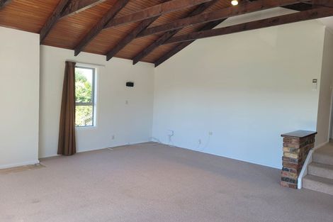 Photo of property in 3 Saint Aidans Way, Tawa, Wellington, 5028