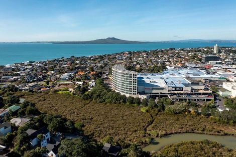 Photo of property in 106/20 Omana Road, Milford, Auckland, 0620