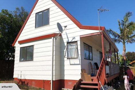 Photo of property in 1/8 Greenstone Place, Clover Park, Auckland, 2019