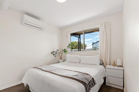 Photo of property in 6 Jane Gifford Place, Omaha, 0986