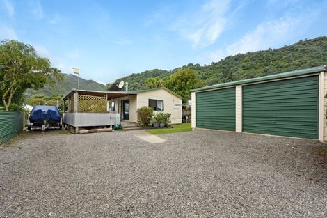 Photo of property in 44a Dorset Street, Picton, 7220