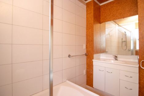 Photo of property in 516 Tremaine Avenue, Takaro, Palmerston North, 4410