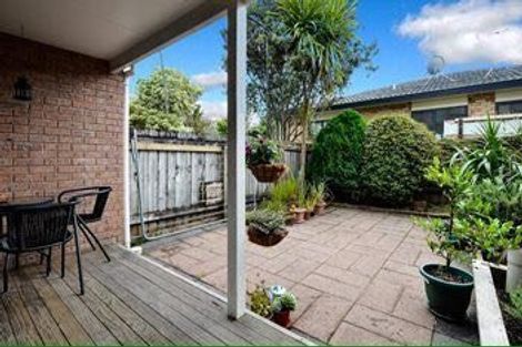 Photo of property in 1/31 Lucienne Drive, Ranui, Auckland, 0612