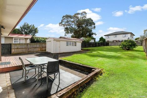 Photo of property in 6 Coburg Street, Henderson, Auckland, 0612