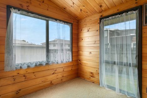 Photo of property in 14 Tobin Place, Richmond Heights, Taupo, 3330