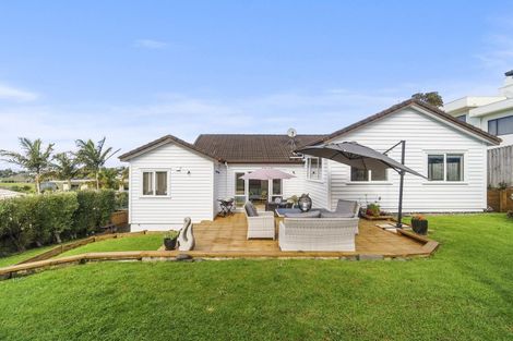 Photo of property in 100 Picasso Drive, West Harbour, Auckland, 0618