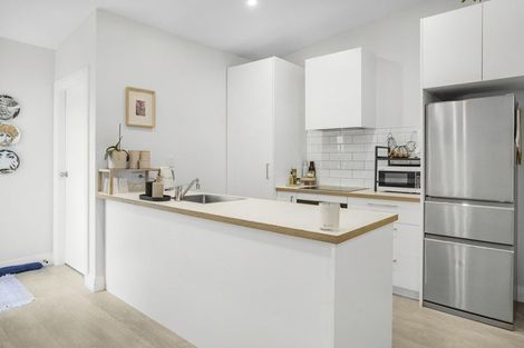 Photo of property in 16 Herald Street, Berhampore, Wellington, 6023