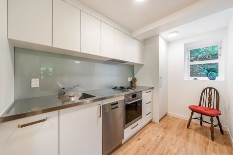 Photo of property in 185 Glenmore Street, Kelburn, Wellington, 6012