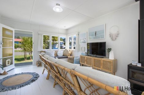 Photo of property in 18 Marine Avenue, Waihi Beach, 3611