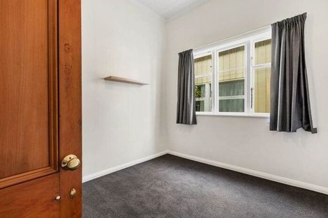Photo of property in 22 Owen Street, Newtown, Wellington, 6021
