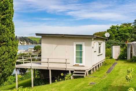 Photo of property in 16 Fisher Street, Pahi, Paparoa, 0571