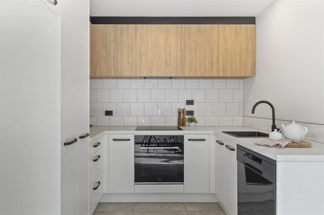 Photo of property in 44 Hutcheson Street, Sydenham, Christchurch, 8023