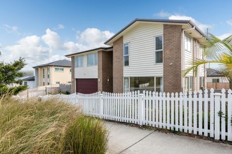 Photo of property in 24 Mackay Drive, Greenhithe, Auckland, 0632