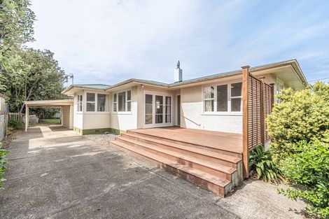 Photo of property in 51 Wikitoria Road, Putiki, Whanganui, 4501