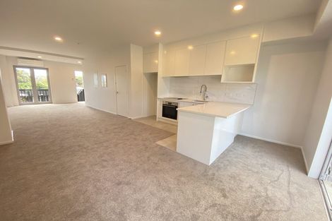Photo of property in 57d Edmonton Road, Henderson, Auckland, 0612