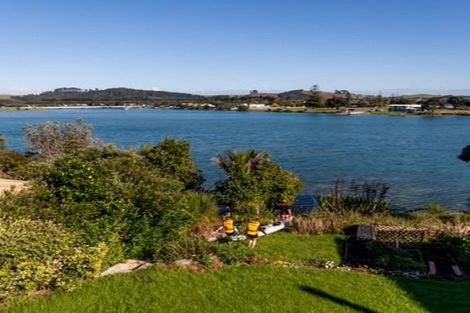 Photo of property in 4 Bush Point Road, Cable Bay, 0420