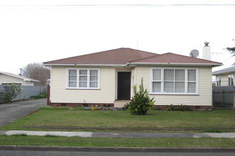 Photo of property in 35 Masefield Avenue, Maraenui, Napier, 4110