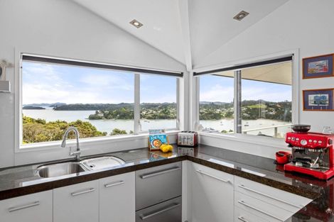 Photo of property in 4 De Haven Street, Opua, 0200