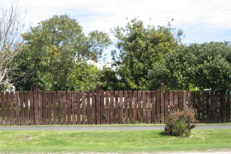 Photo of property in 220 Whitaker Street, Whataupoko, Gisborne, 4010